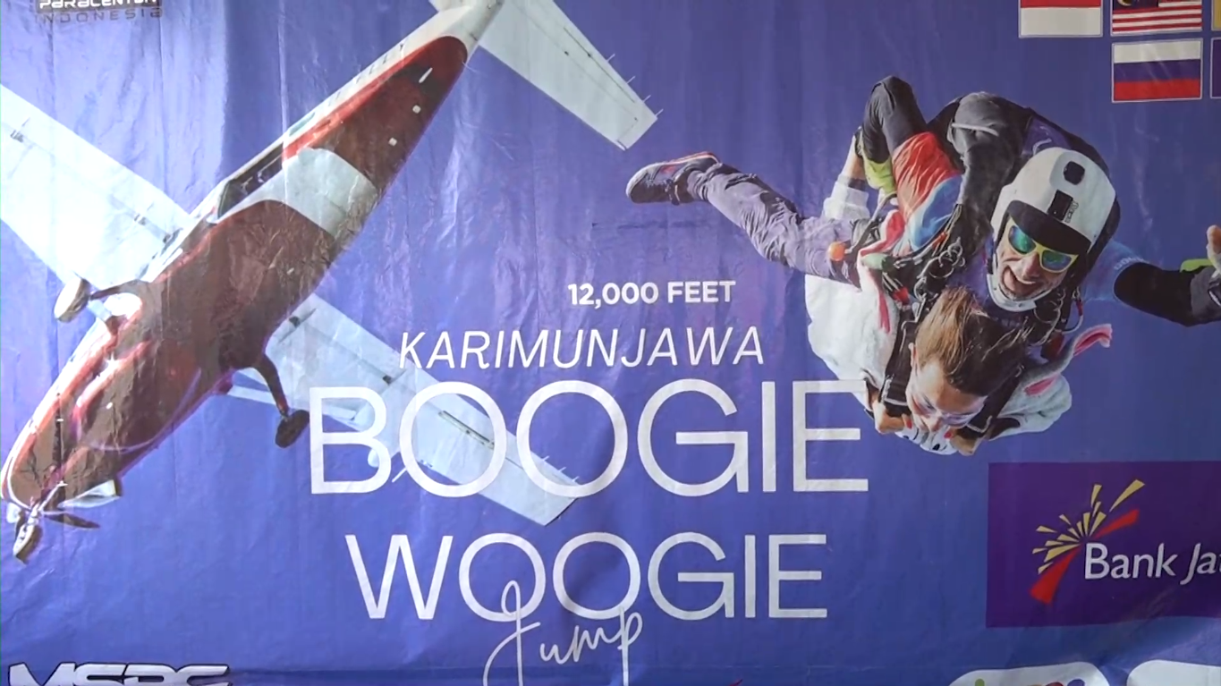Karimunjawa ‘Surga’ Baru bagi Atlet Skydiving Internasional   