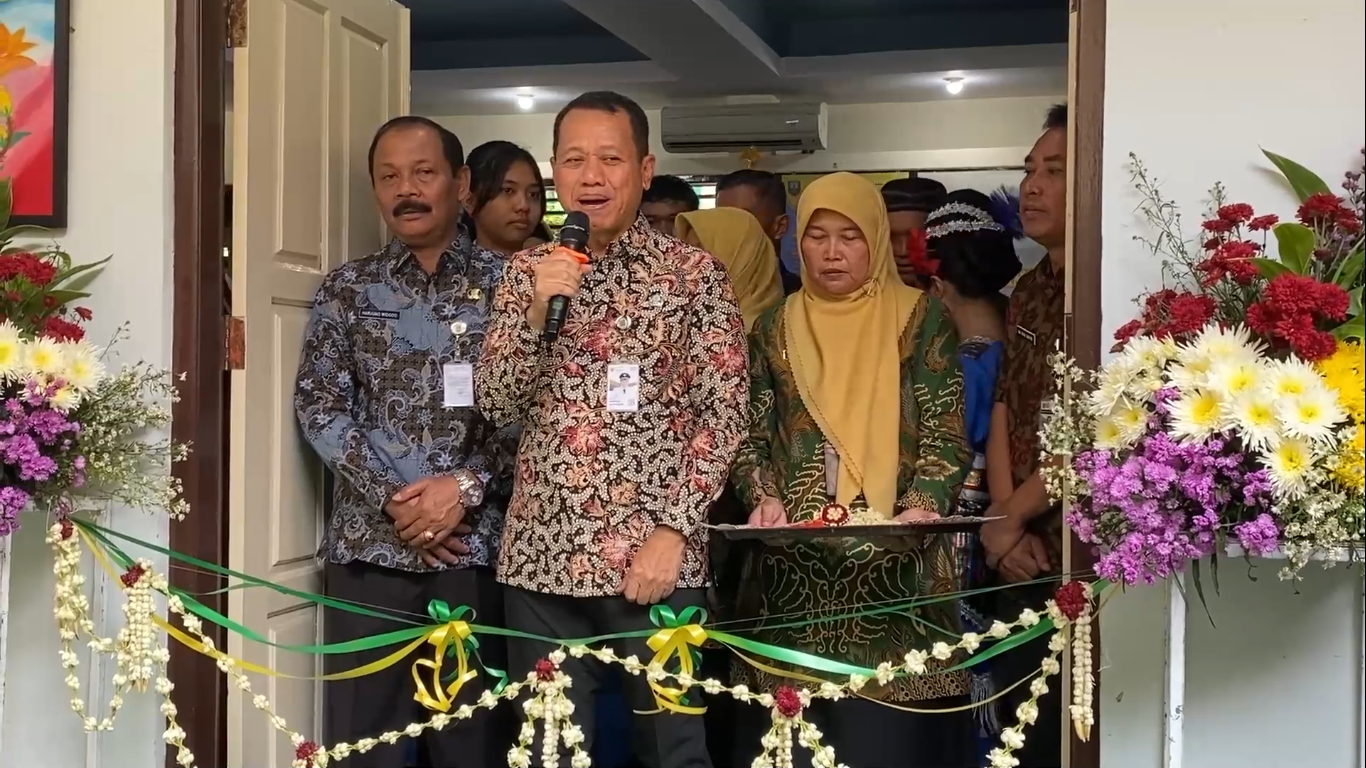 Resmikan Perpustakaan Vidhya Tama, Bupati Kudus Dorong Literasi Siswa