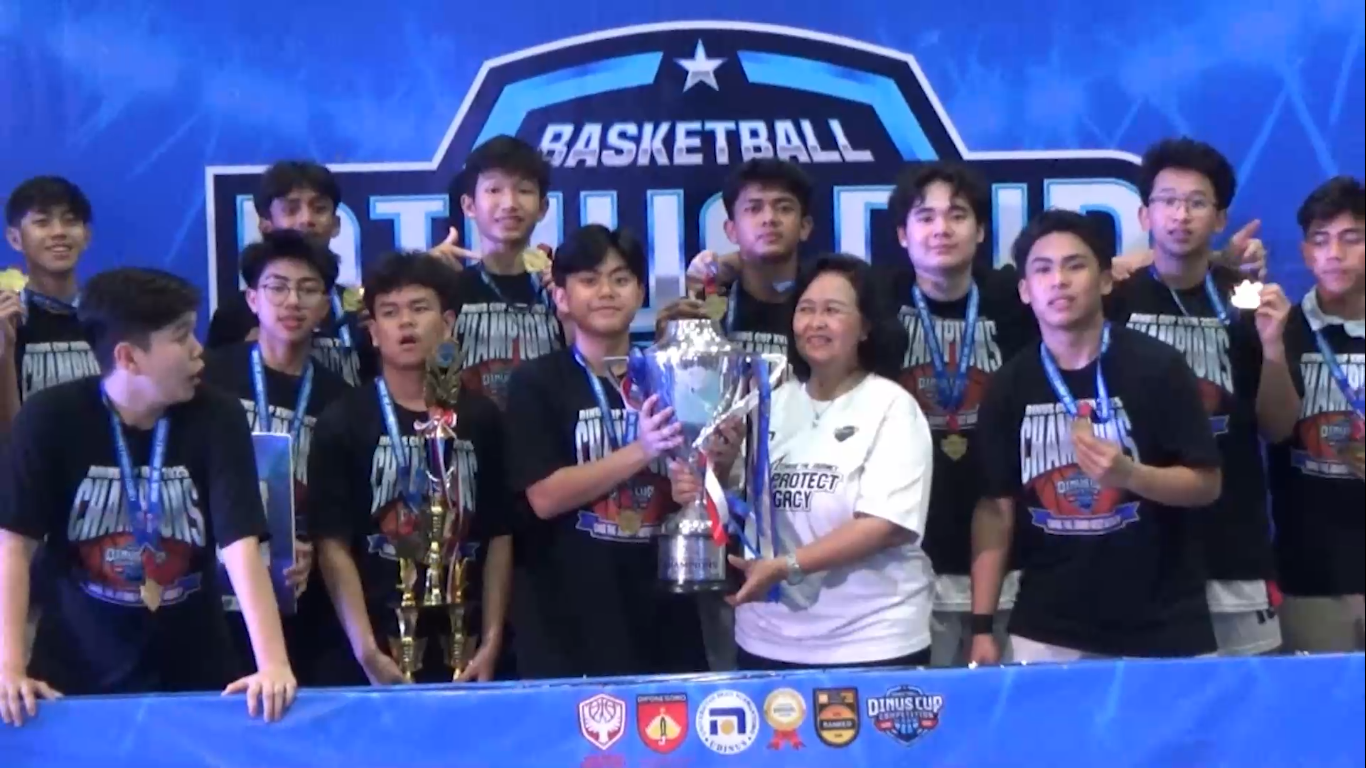 SMA Karangturi Semarang Raih Piala Rektor Dinus Cup ke 18 Basketball Competition 2025