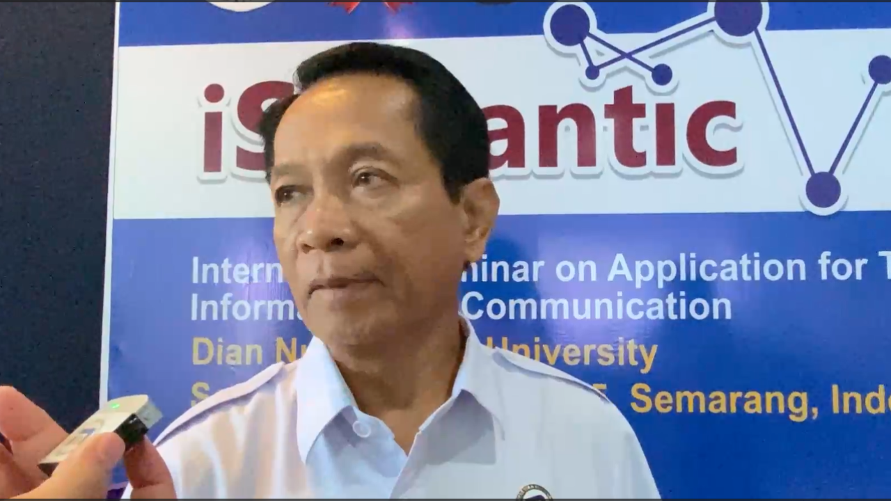 Udinus Gelar I-Semantic 2025, Angkat Isu Riset Kuantum dan AI